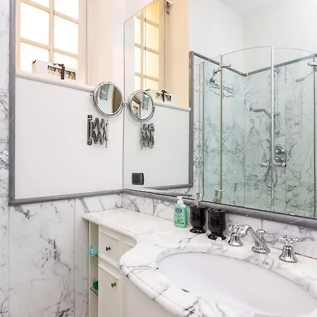 Piemonte Deluxe By In Rome